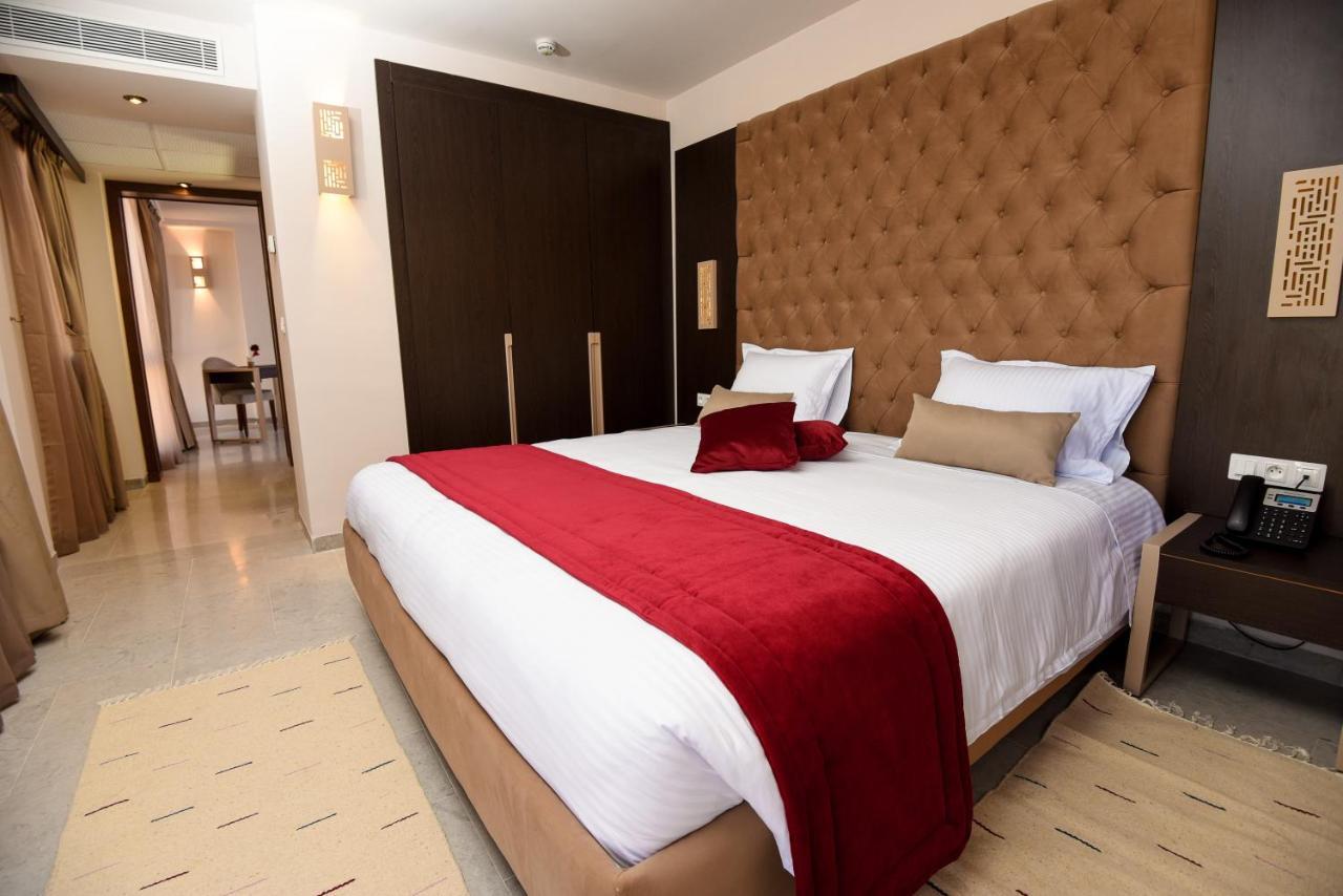 Hotel Lescure Business And 4*