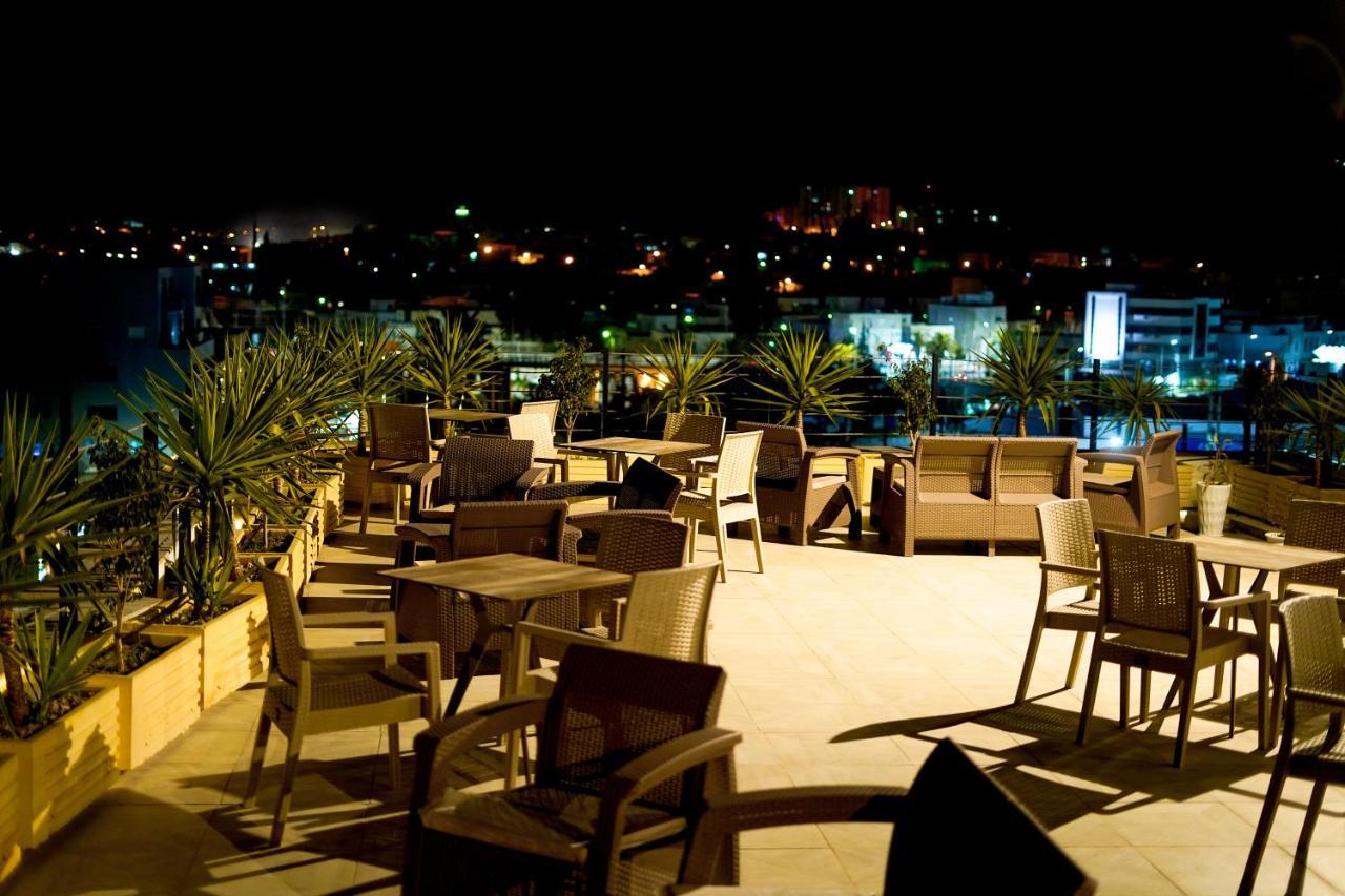 Lescure Business And 4*