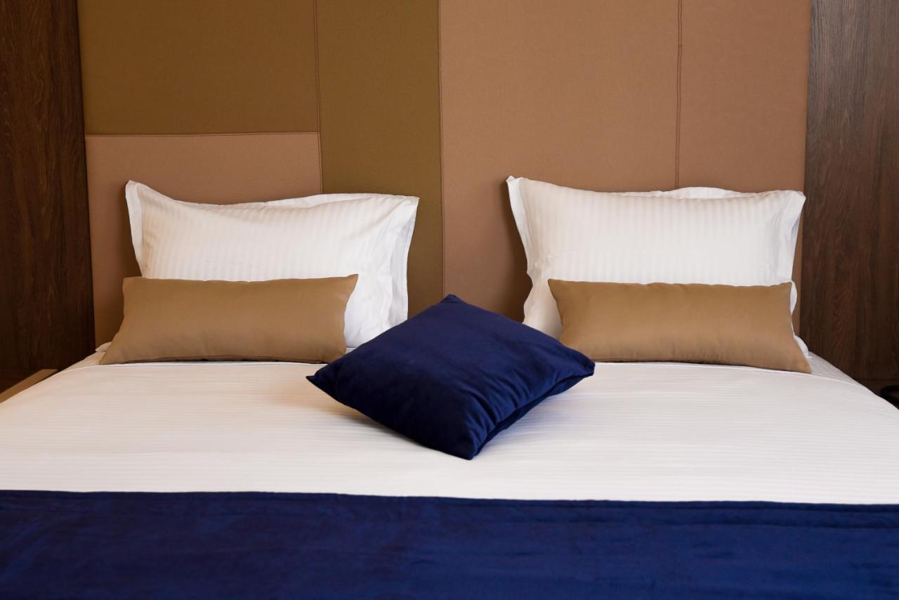 Hotel Lescure Business And Megrine